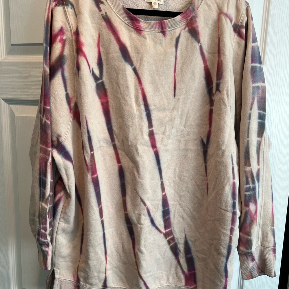 Tie-Dye Over Sized Sweatshirt